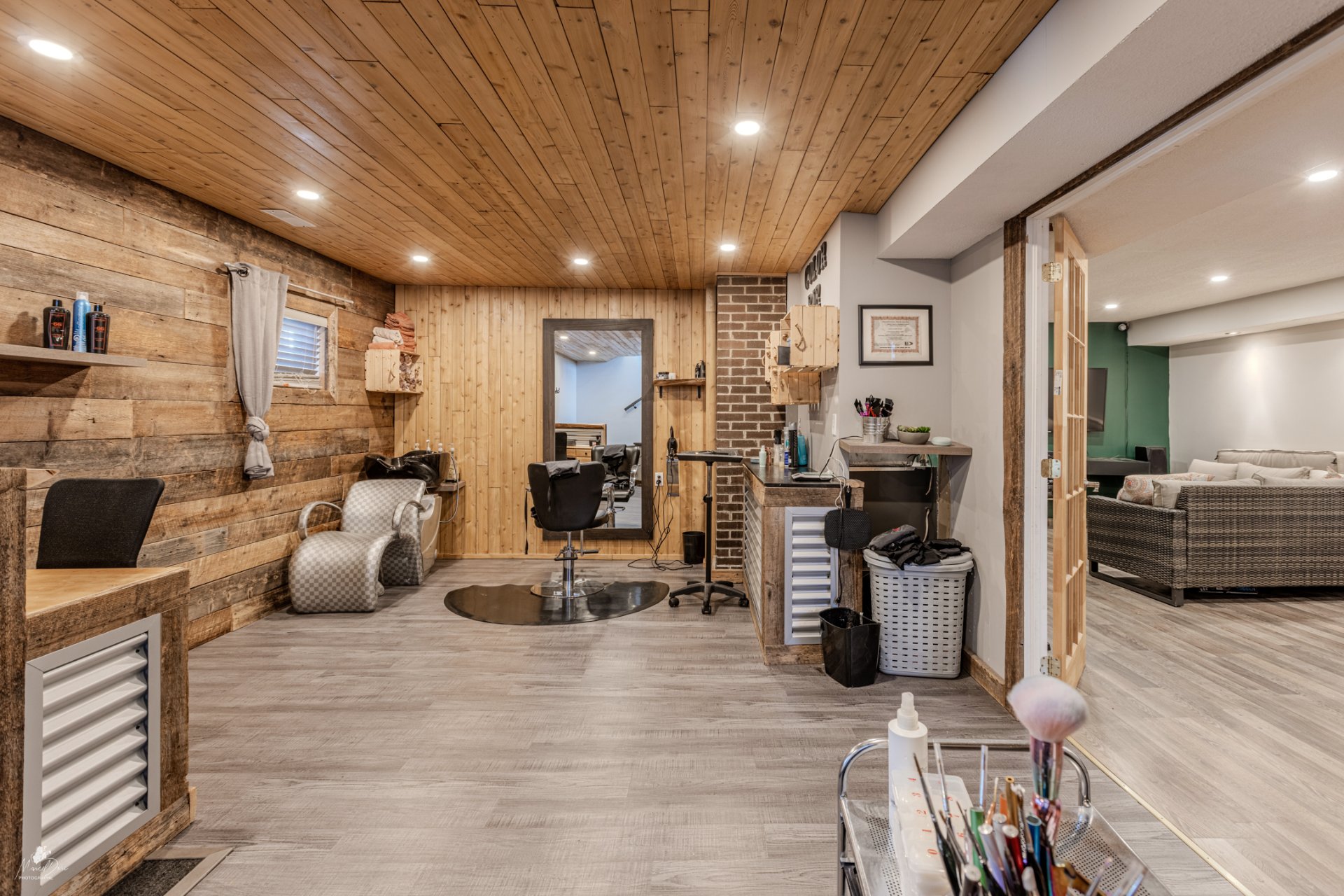 Salon