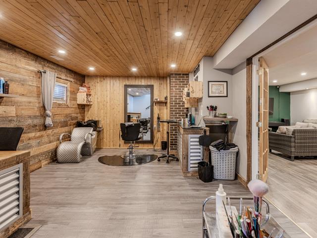 Salon