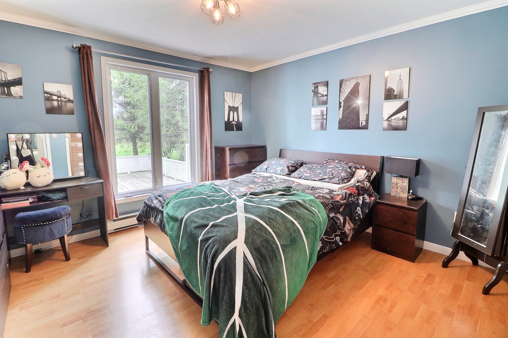 Primary bedroom