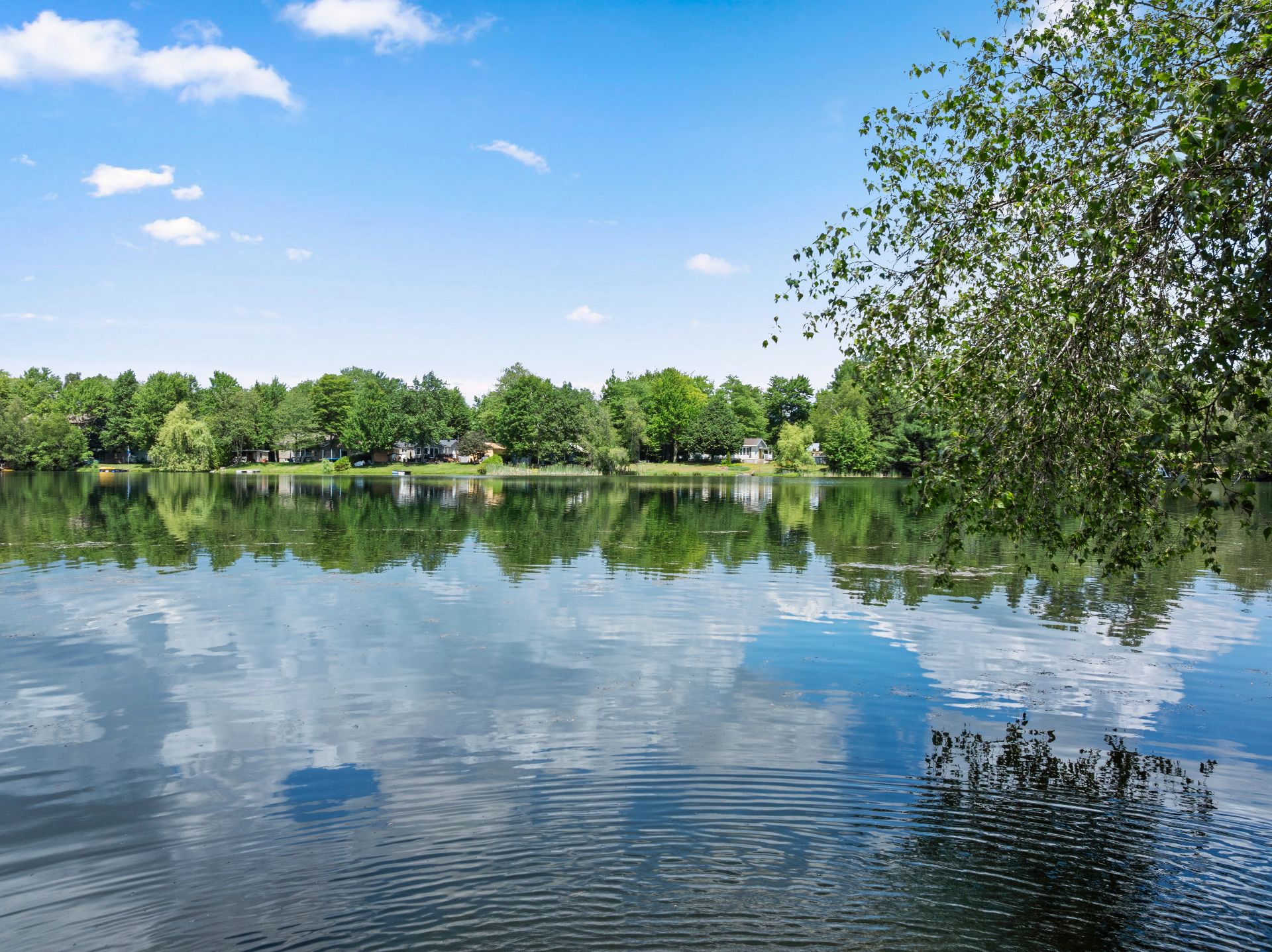 Accès au plan d'eau