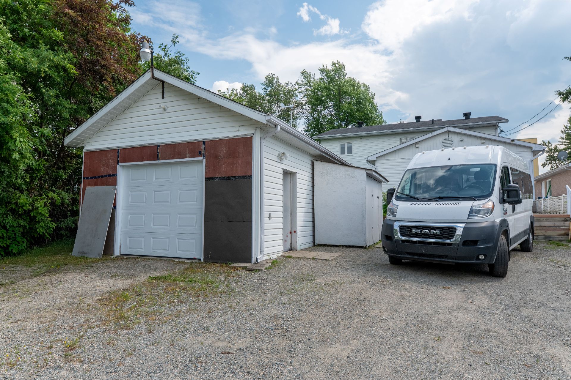 Garage