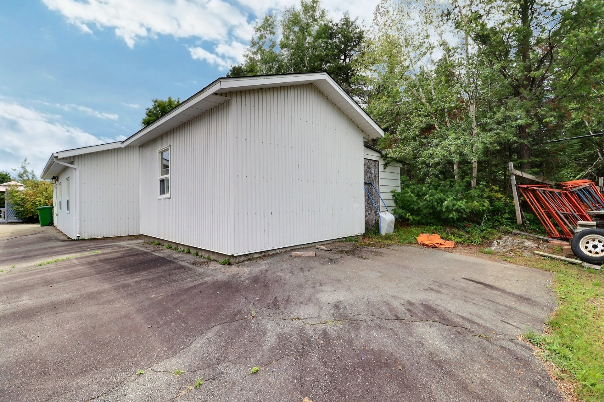 Shed