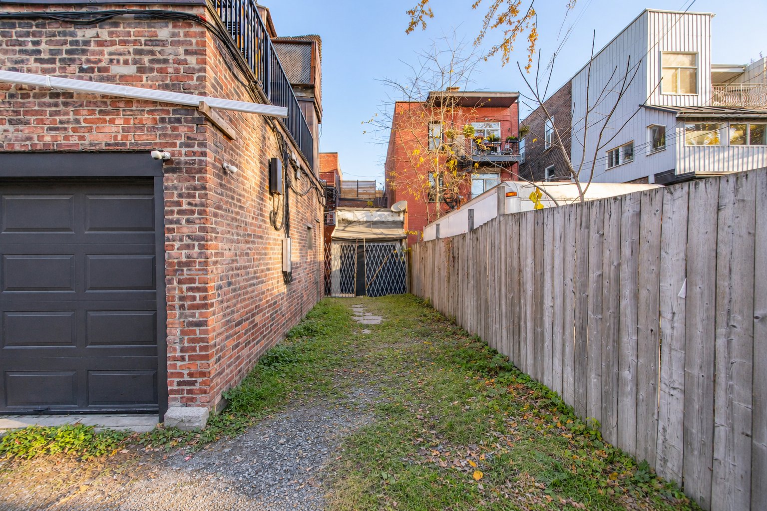 Arrière et garage