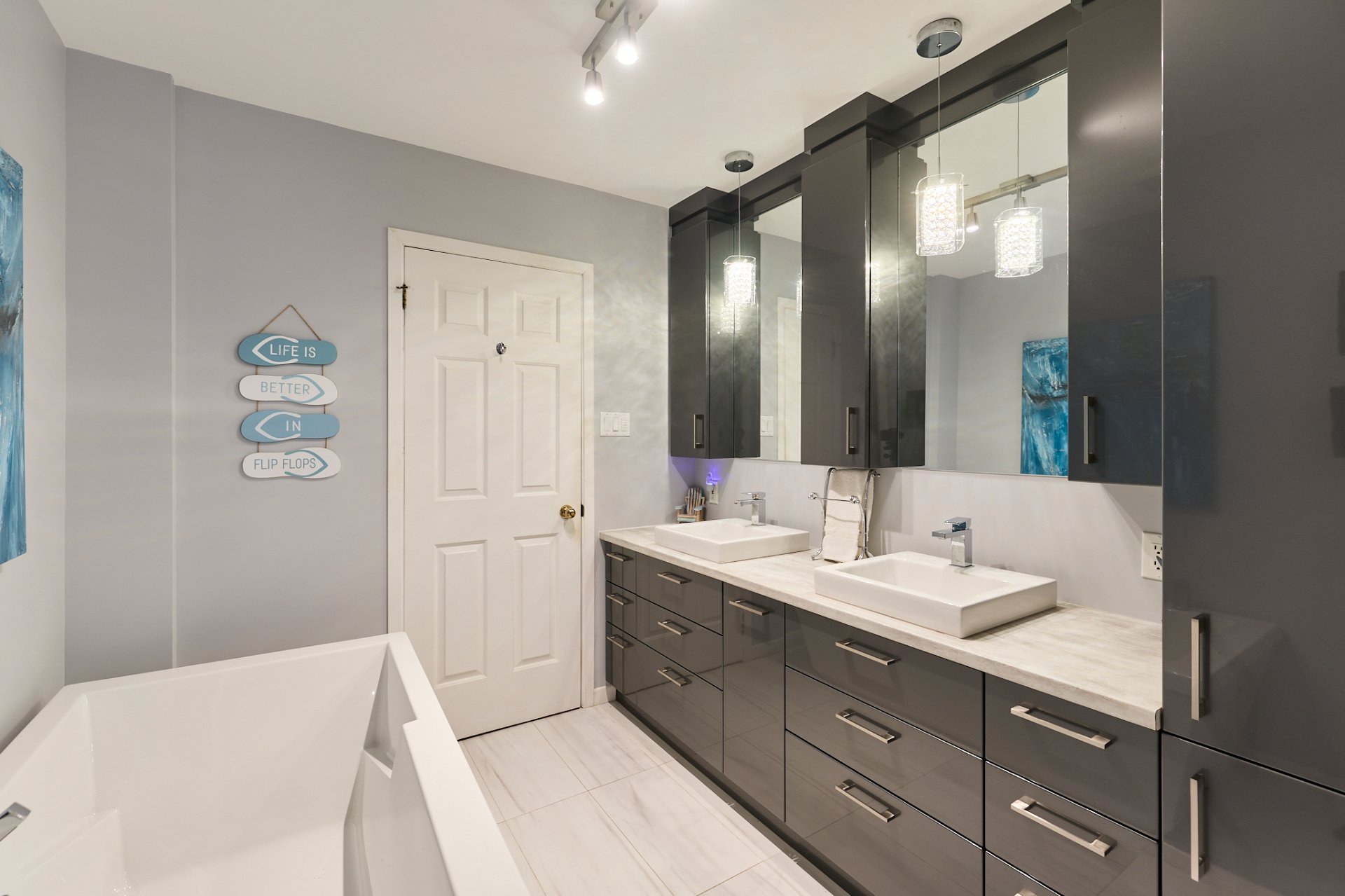 Ensuite bathroom