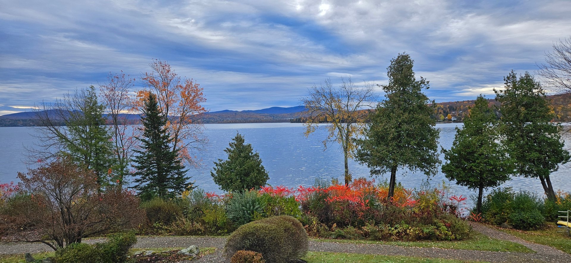 Vue sur l'eau