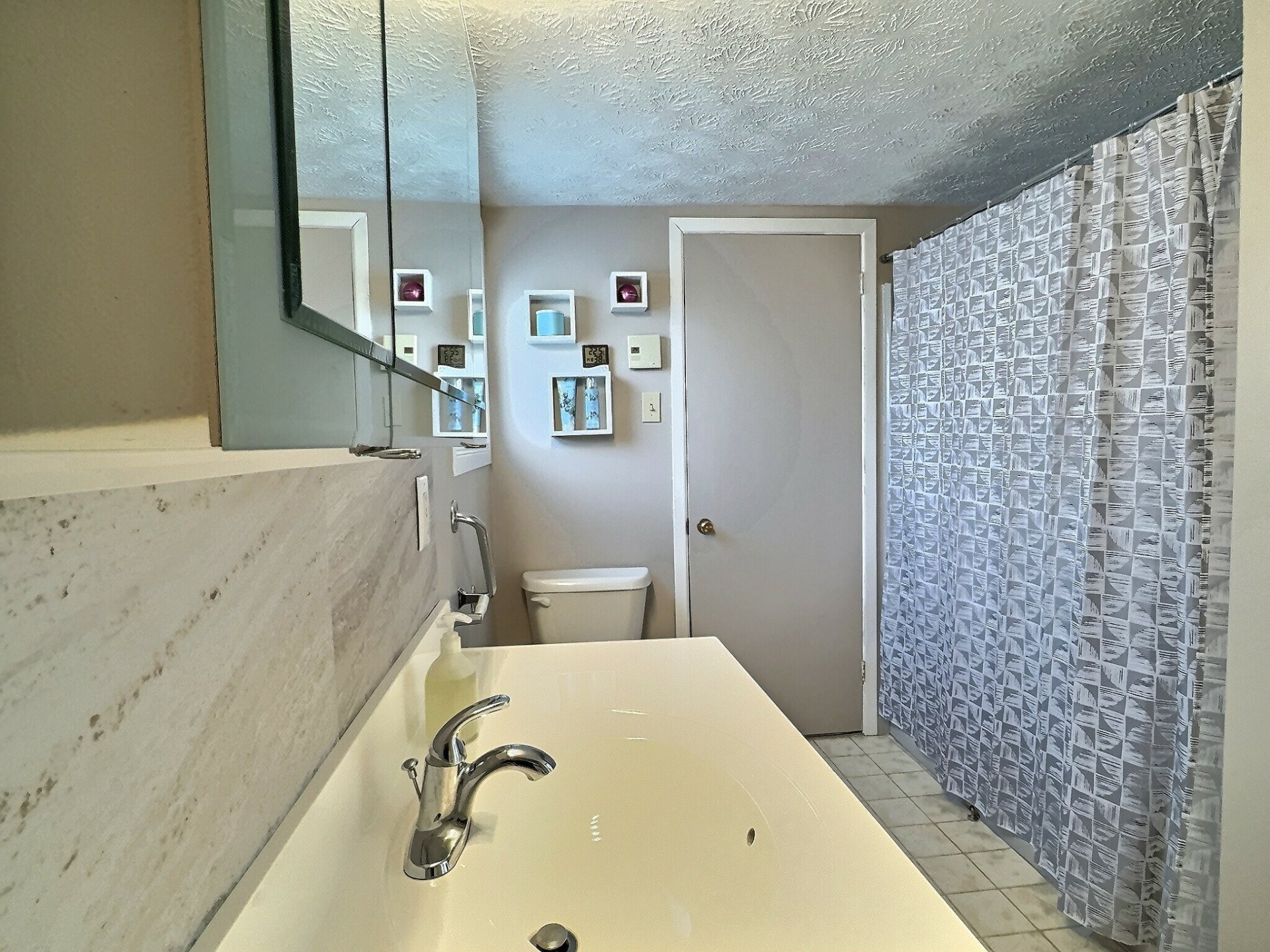 Ensuite bathroom