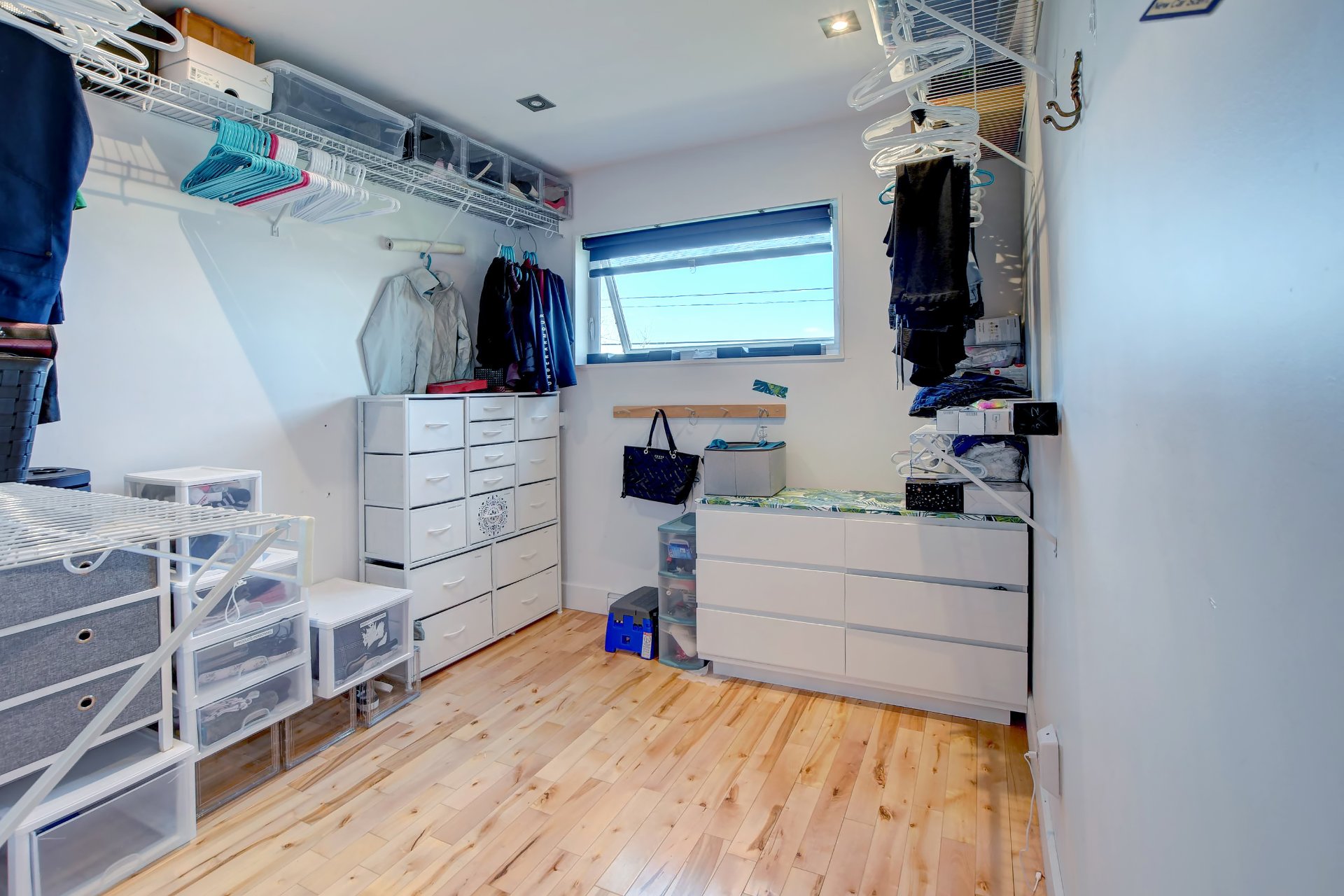 Walk-in closet
