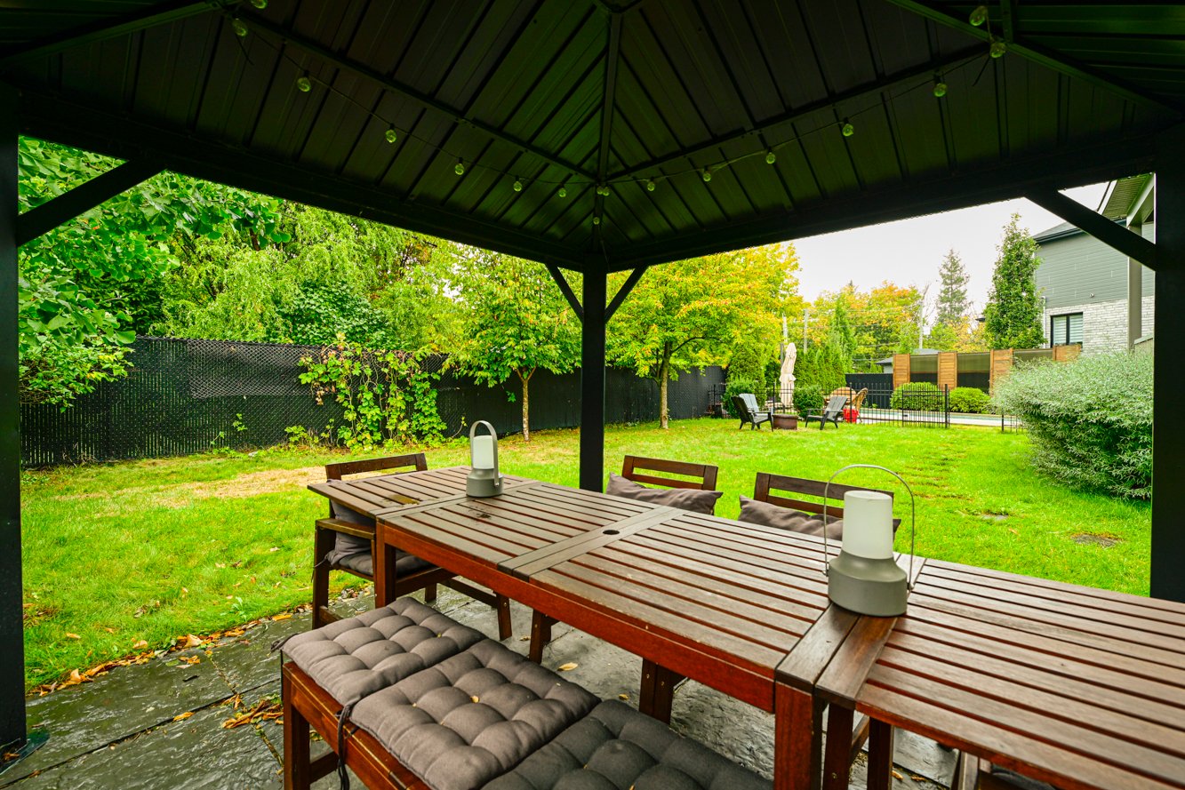 Différentes zones pour profiter de l'extérieur