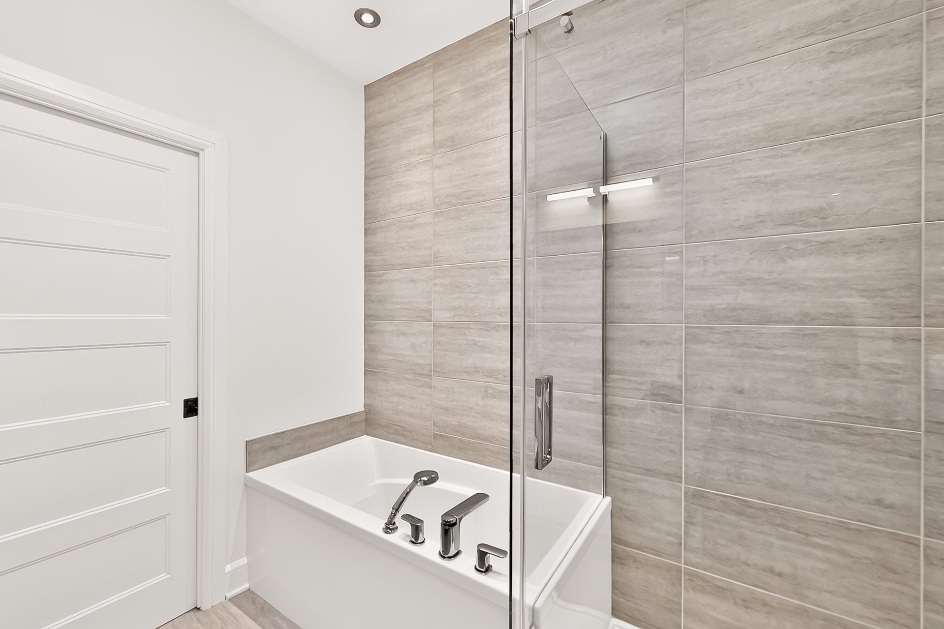 Ensuite bathroom