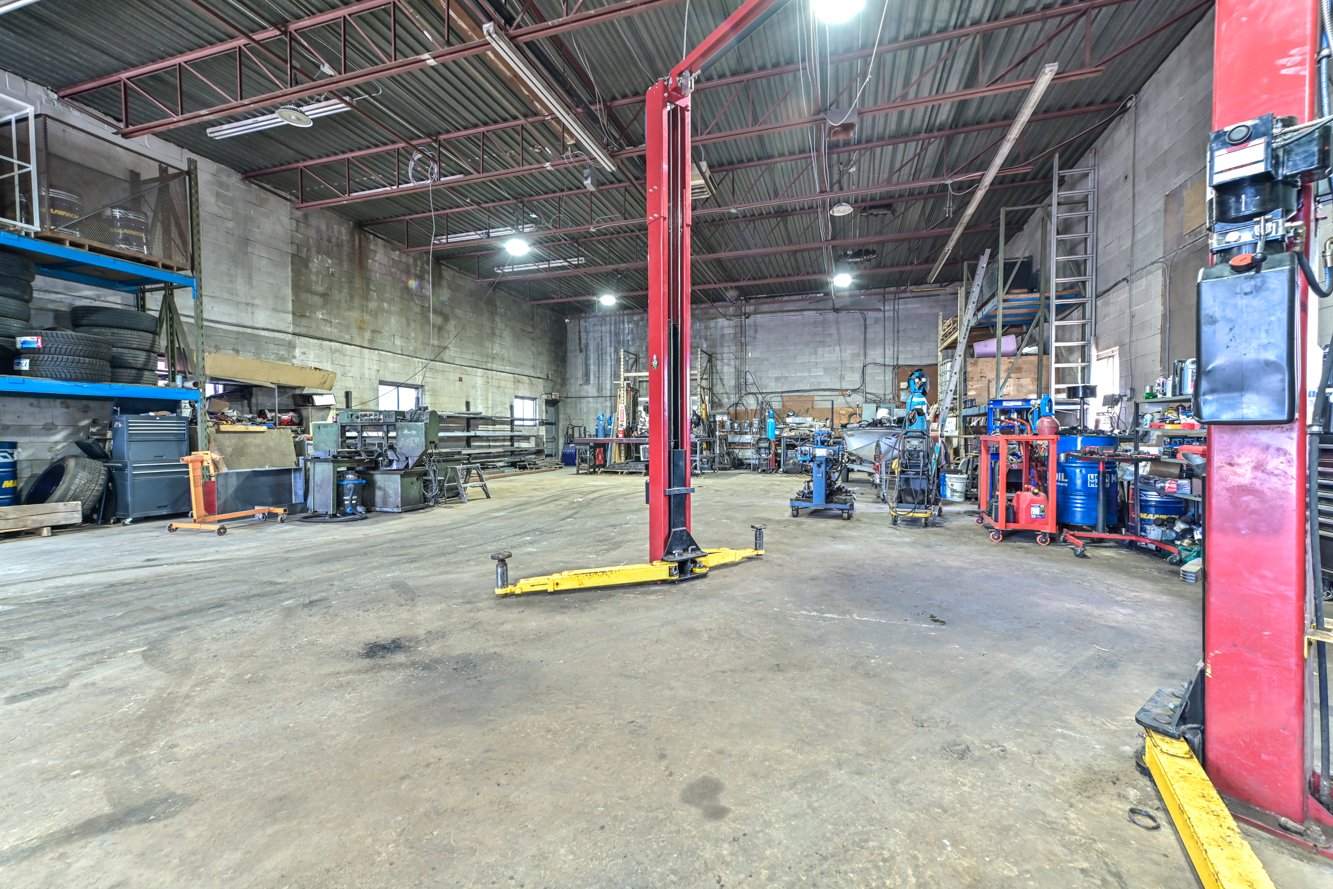 Garage