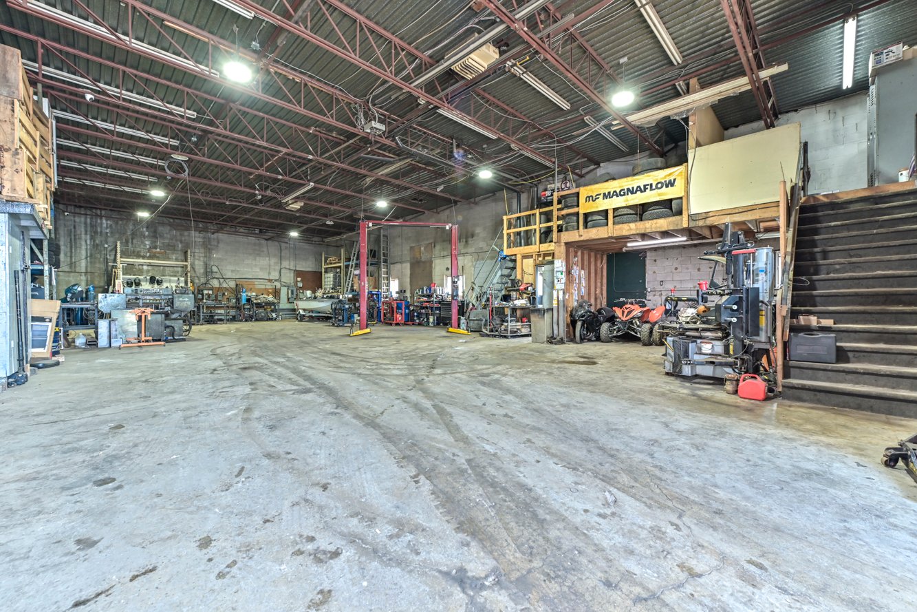 Garage
