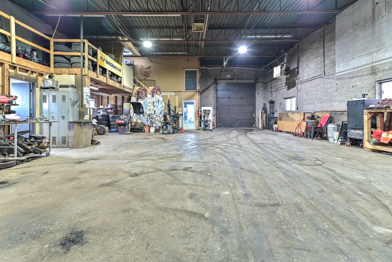 Garage