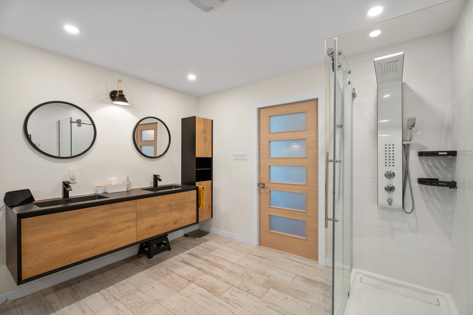 Ensuite bathroom