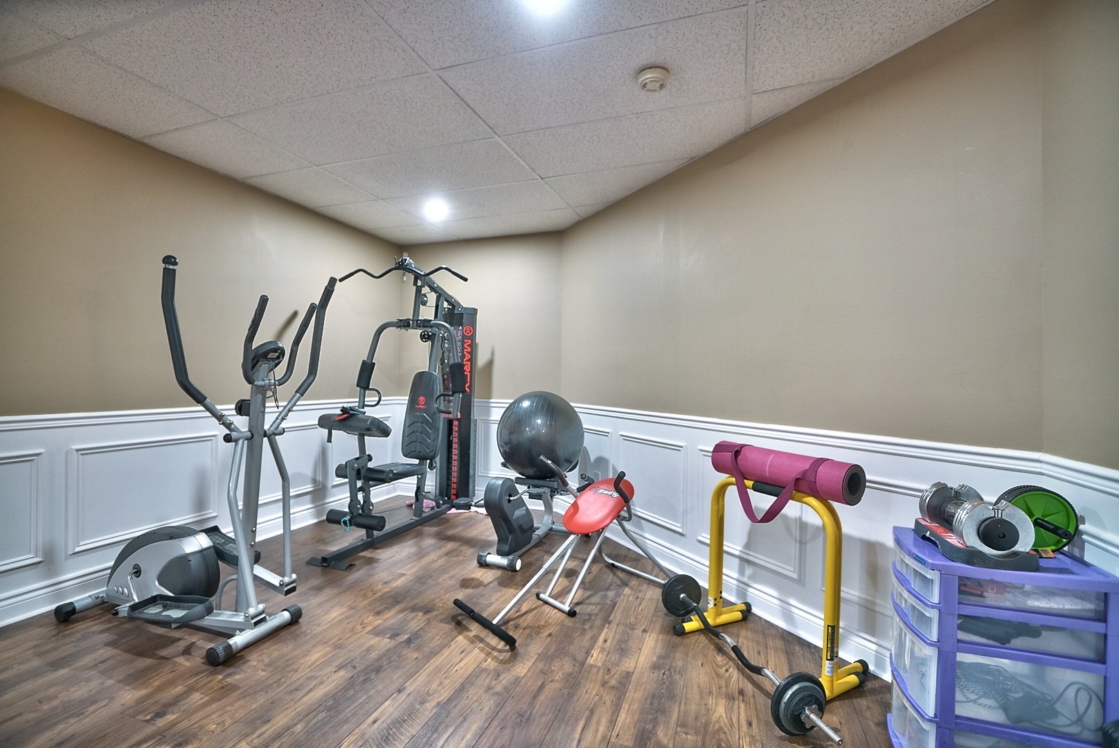 Attenante a la salle familiale et salle de billard