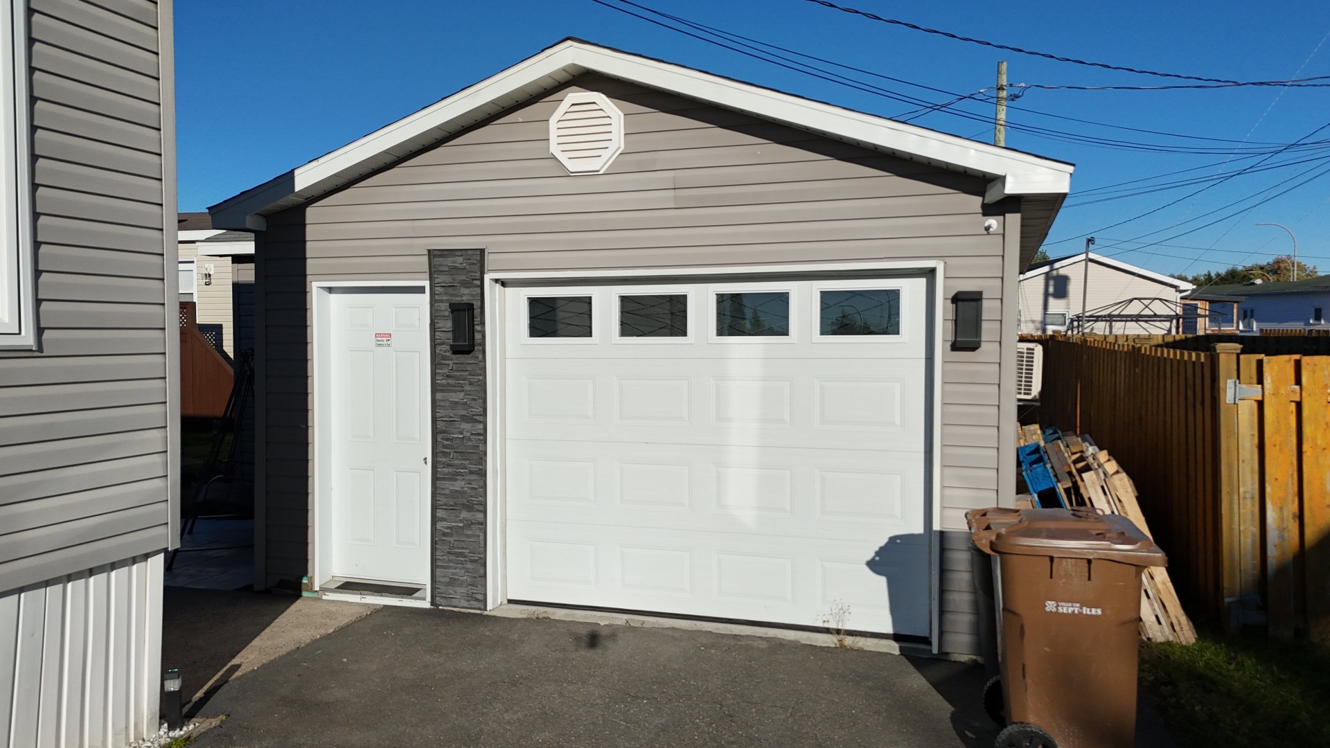 Garage