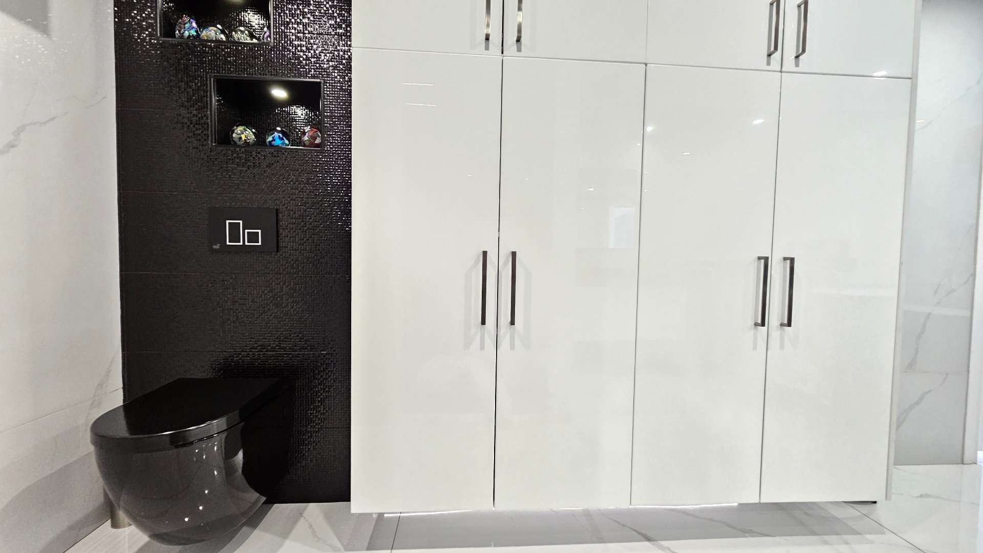 Ensuite bathroom
