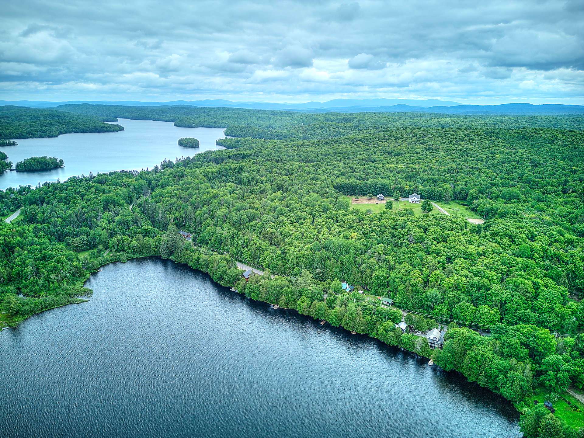 Accès au plan d'eau