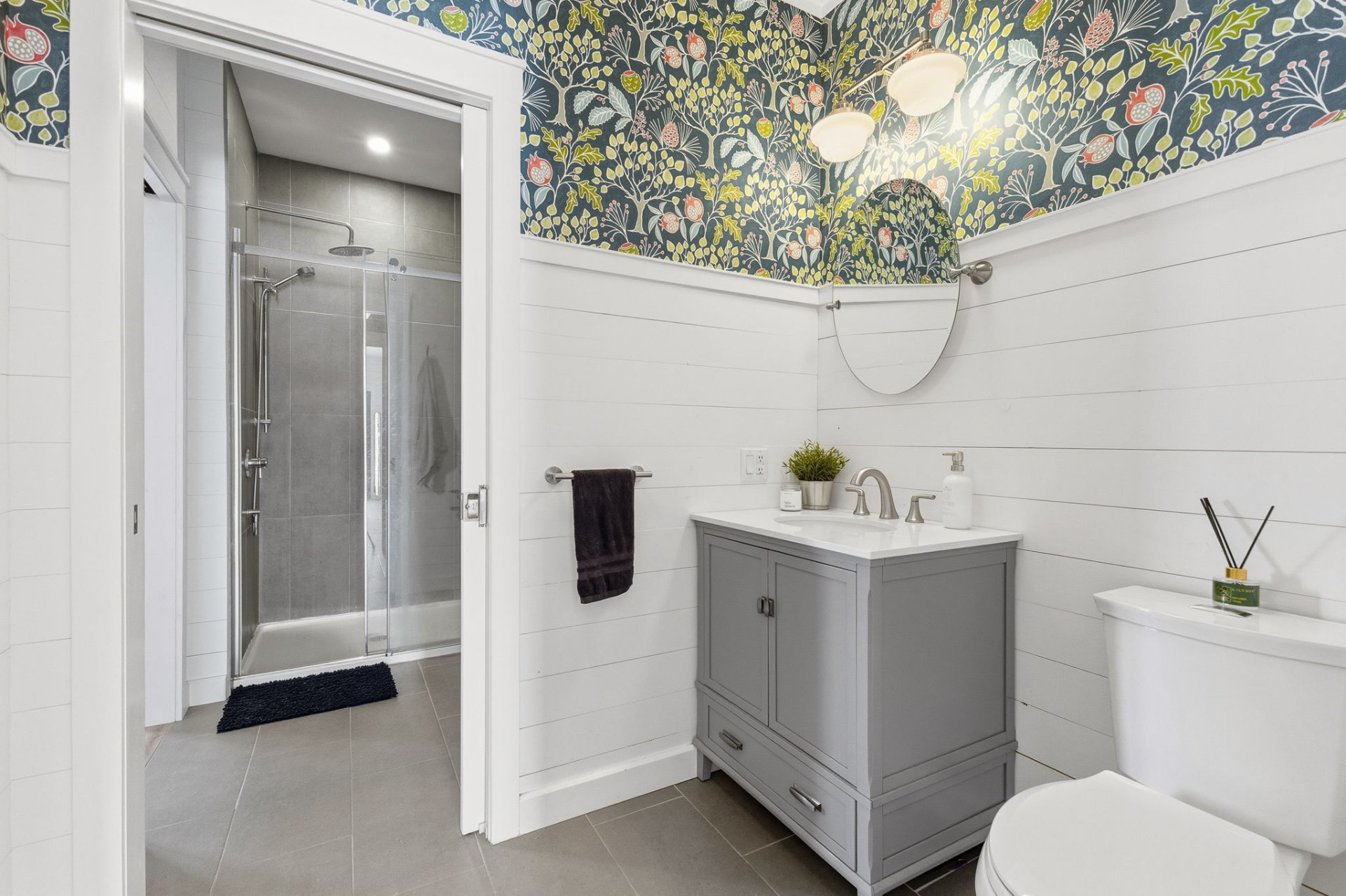 Salle de bains attenante à la CCP