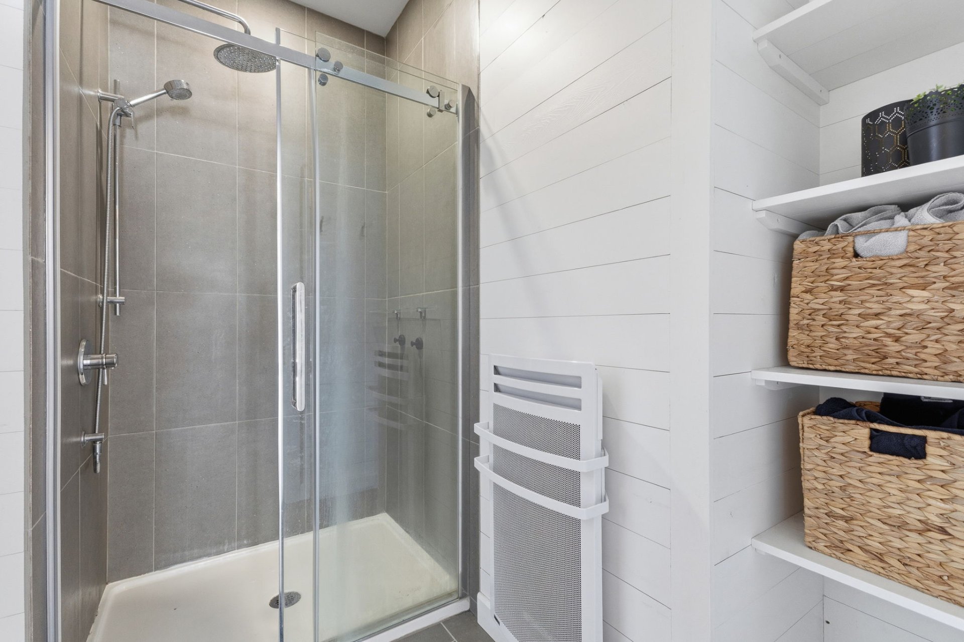 Salle de bains attenante à la CCP