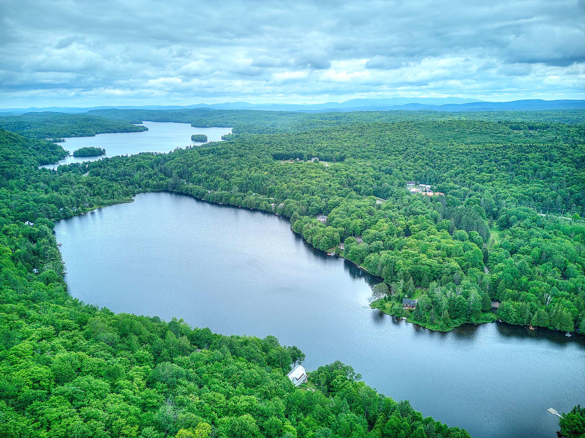 Accès au plan d'eau
