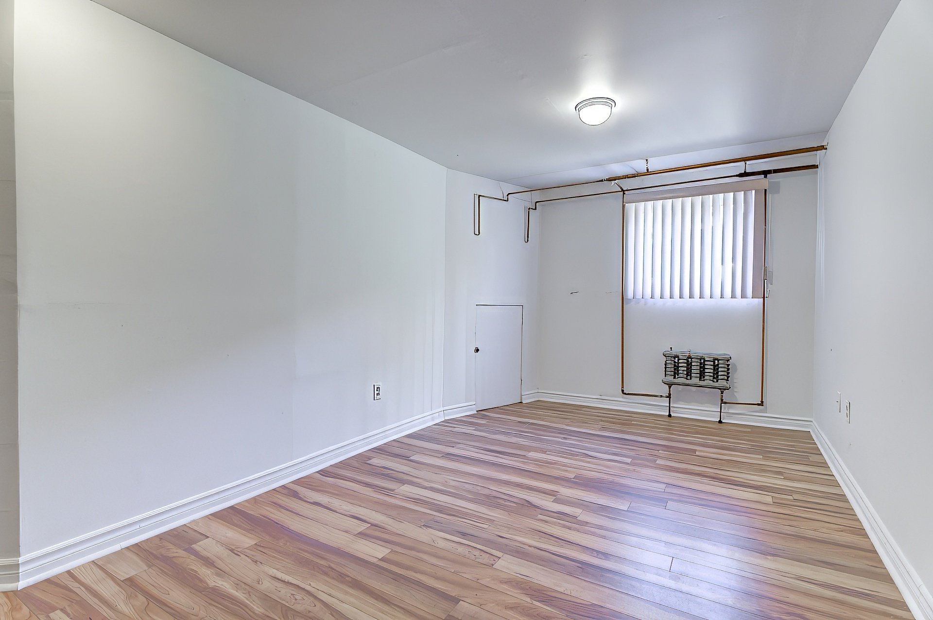 Can accommodate an additional bedroom