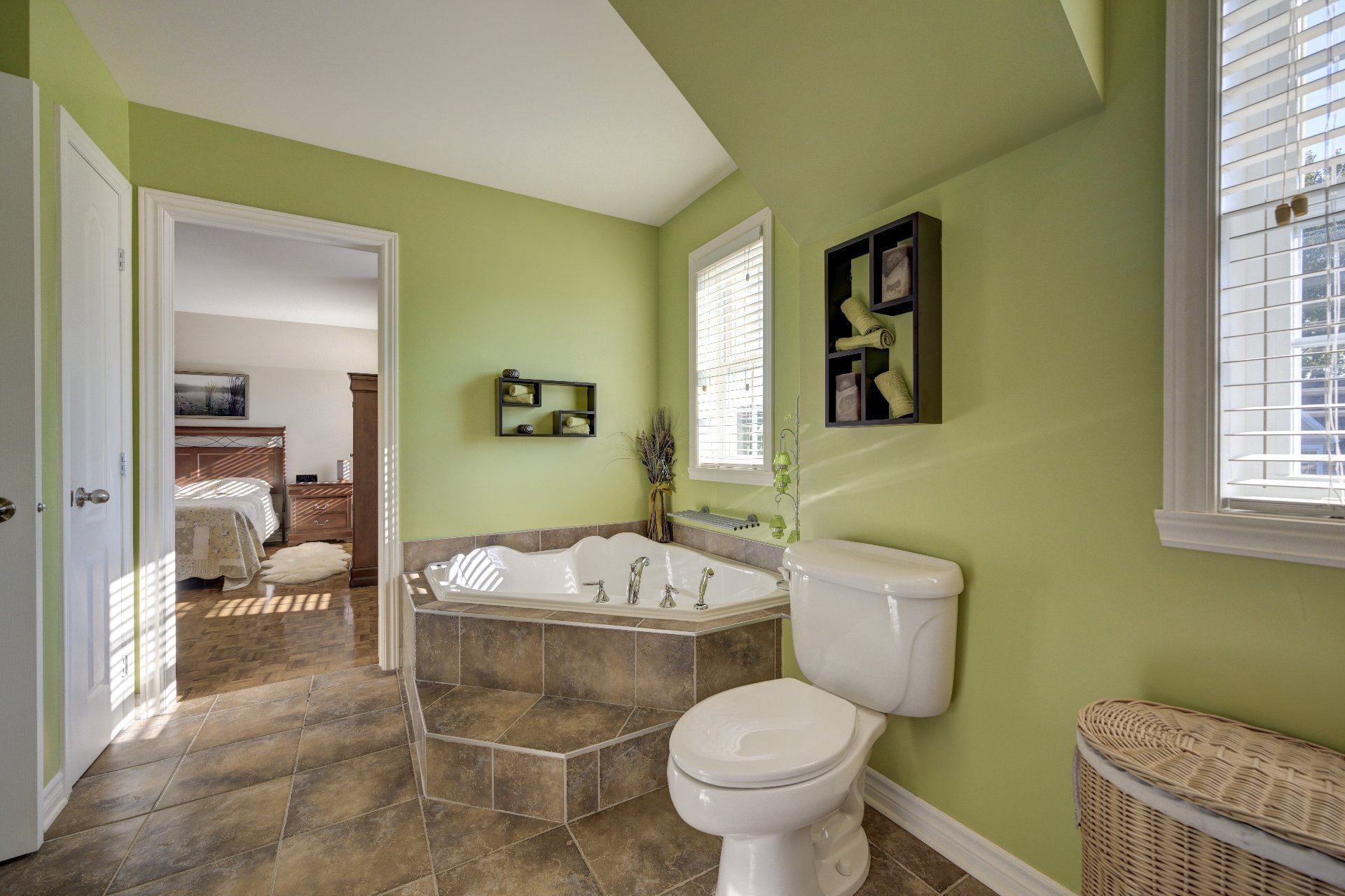 Salle de bains attenante à la CCP