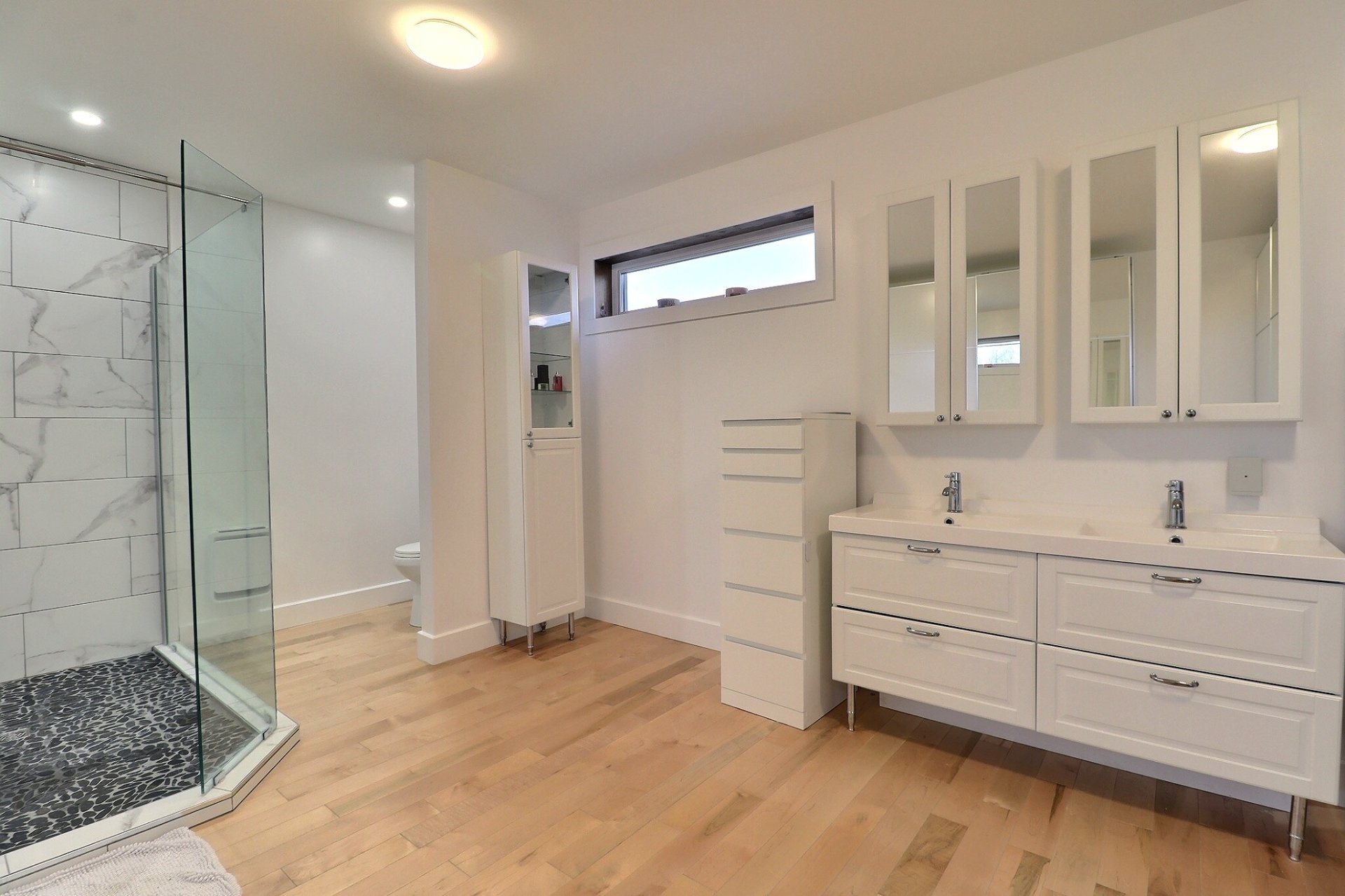 Ensuite bathroom