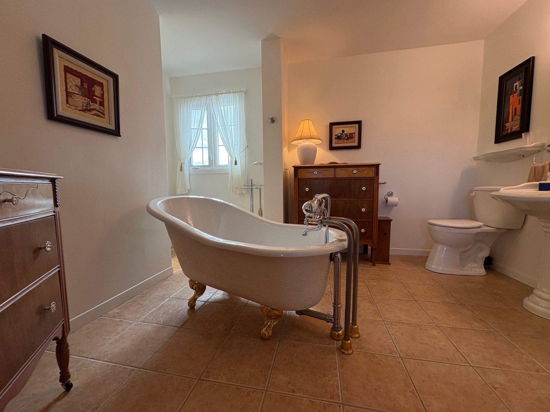 Ensuite bathroom