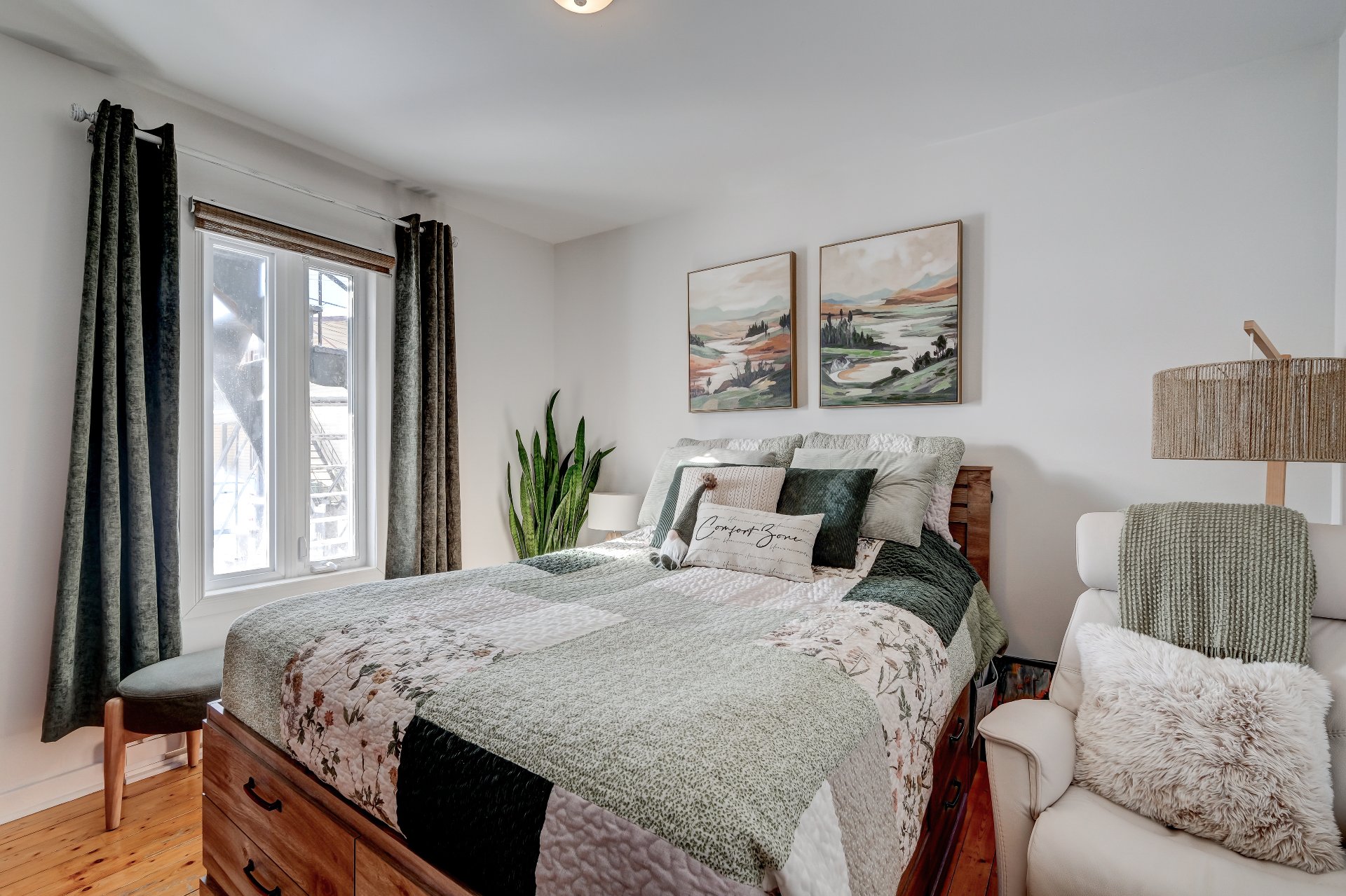 Bedroom