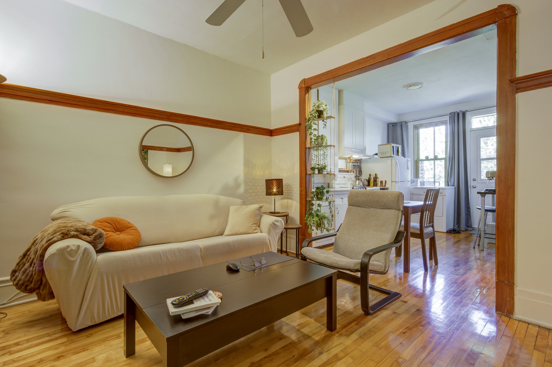 5249A - 3e à gauche