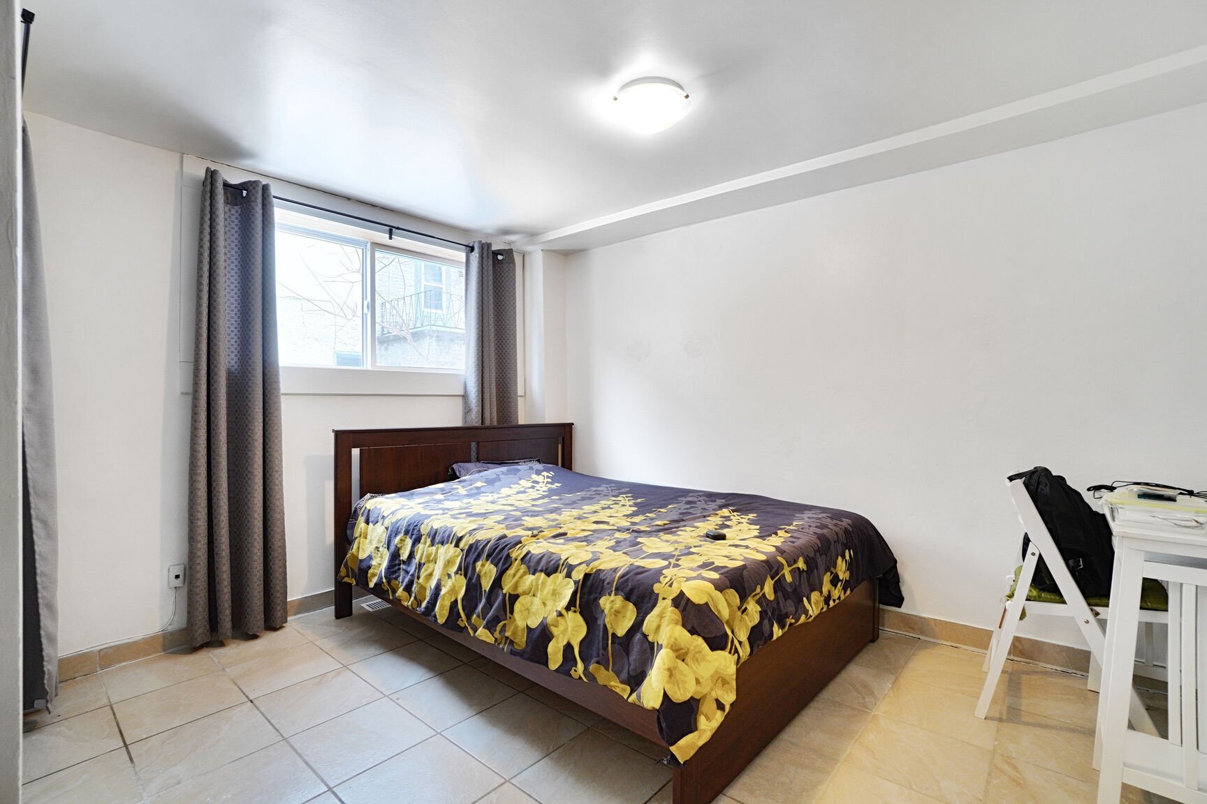 Appartement 12-2 (rez-de-jardin)