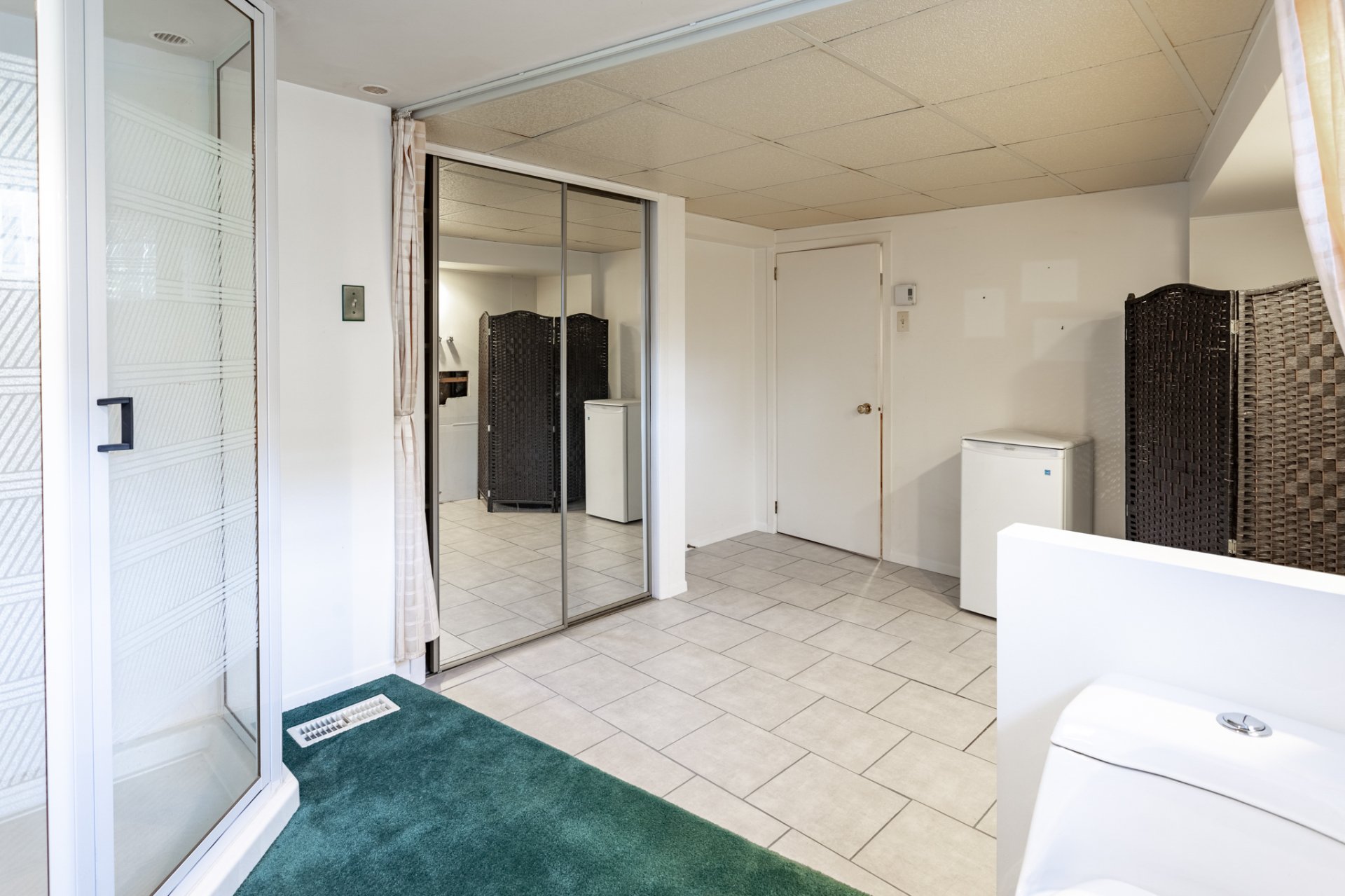 et salle de lavage.