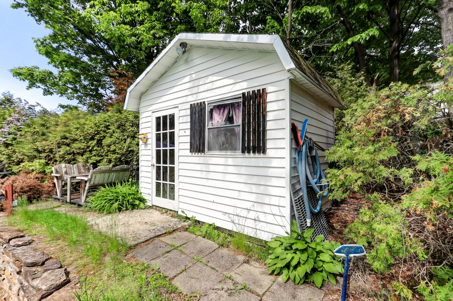 Shed