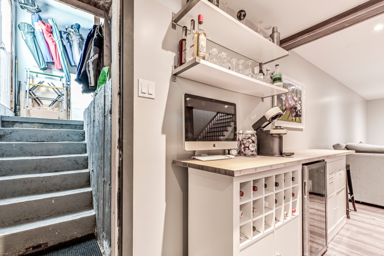 Escalier vers le garage