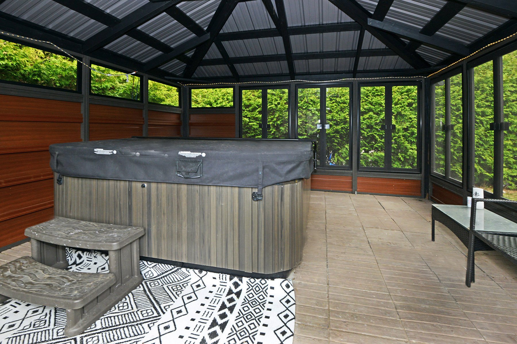 Hot tub