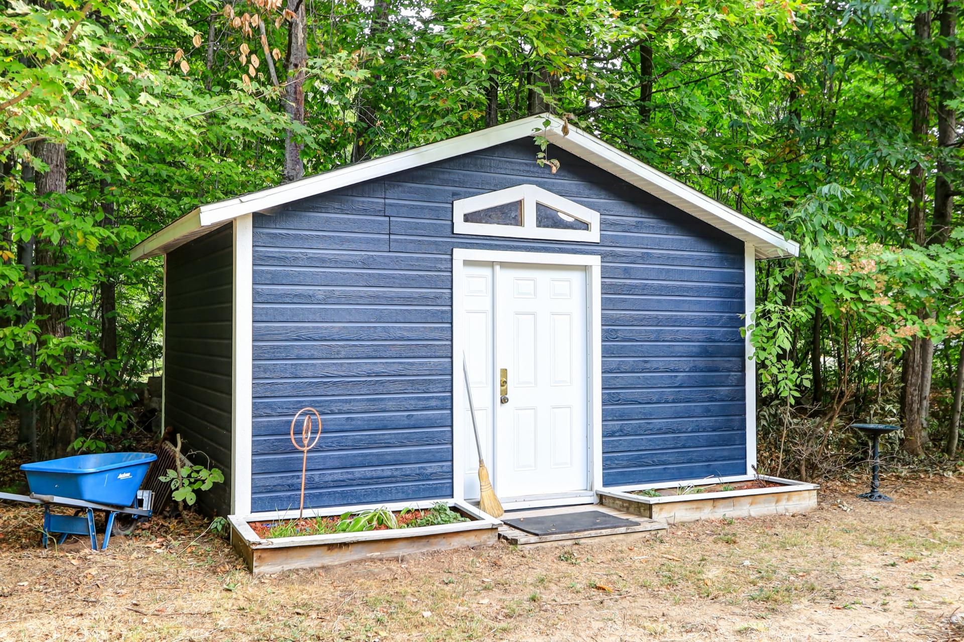 Shed