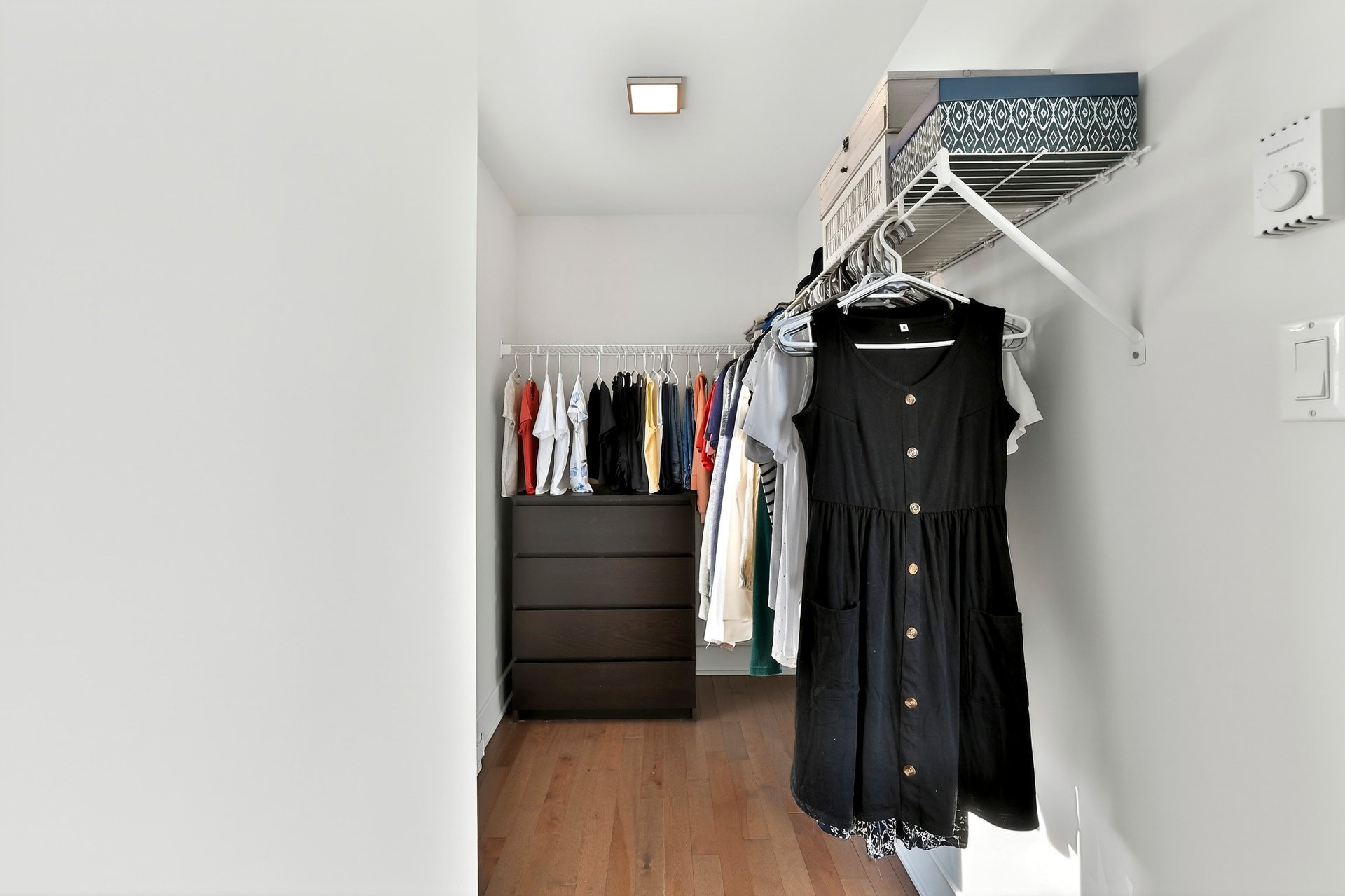 Walk-in closet