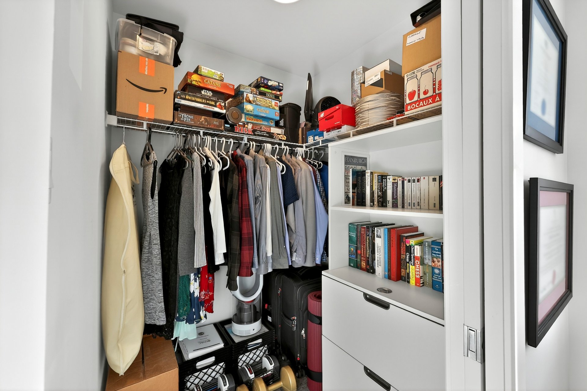 Walk-in closet
